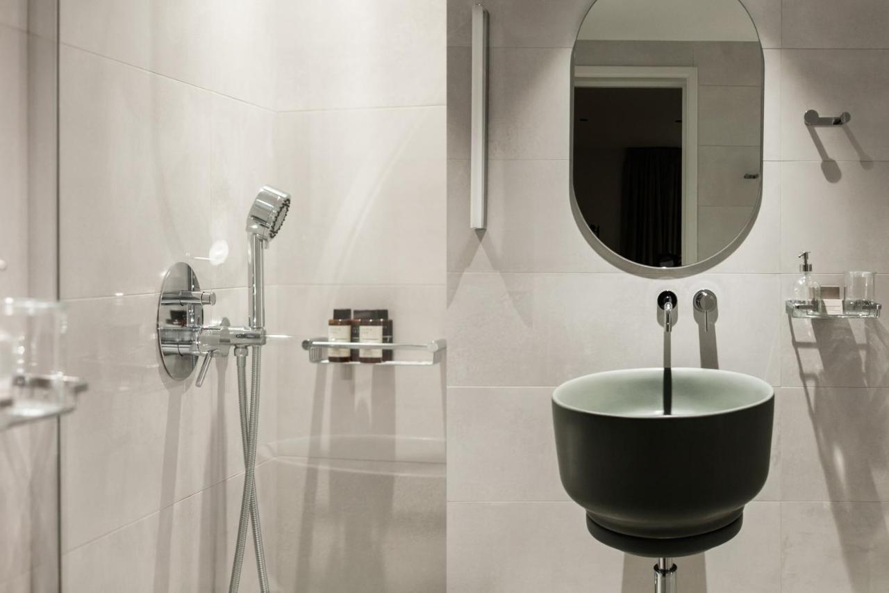 Marvelous 2Br Apartments With Balcony By Upstreet アテネ エクステリア 写真