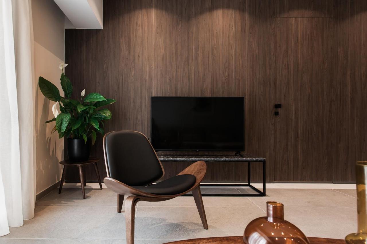 Marvelous 2Br Apartments With Balcony By Upstreet アテネ エクステリア 写真