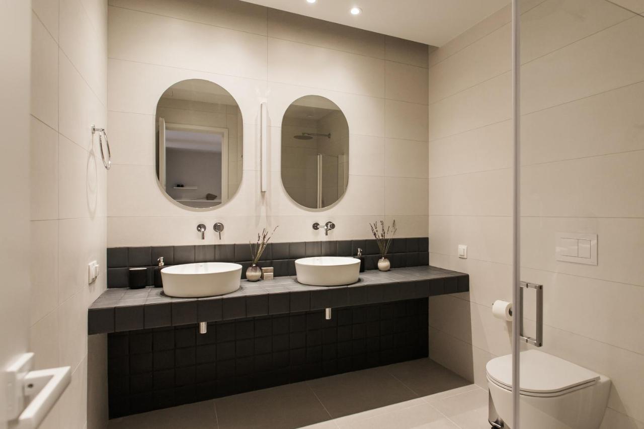 Marvelous 2Br Apartments With Balcony By Upstreet アテネ エクステリア 写真