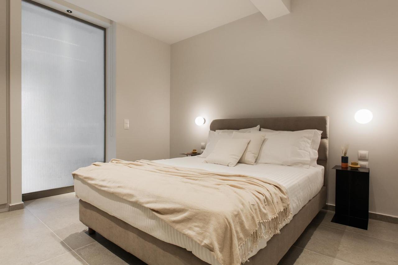 Marvelous 2Br Apartments With Balcony By Upstreet アテネ エクステリア 写真
