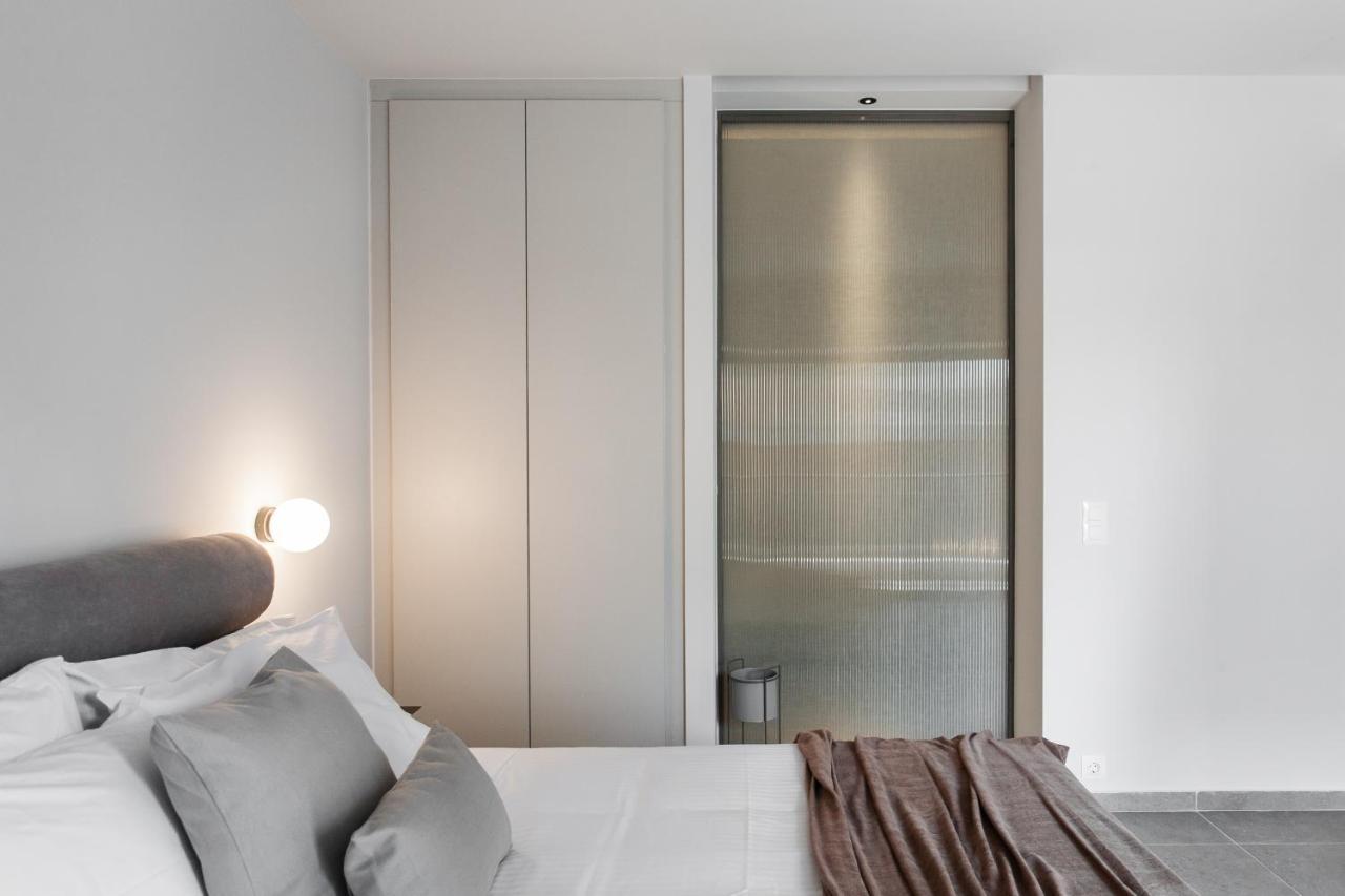 Marvelous 2Br Apartments With Balcony By Upstreet アテネ エクステリア 写真