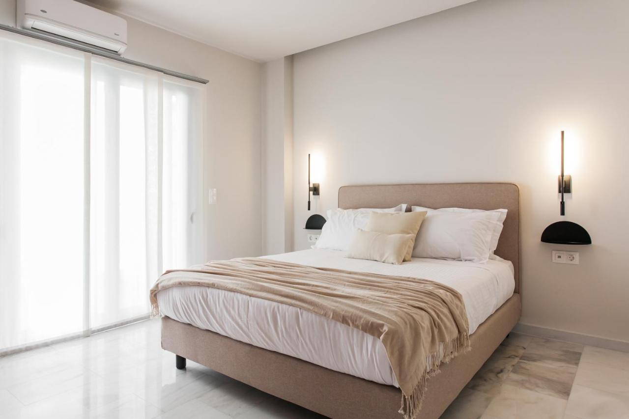 Marvelous 2Br Apartments With Balcony By Upstreet アテネ エクステリア 写真