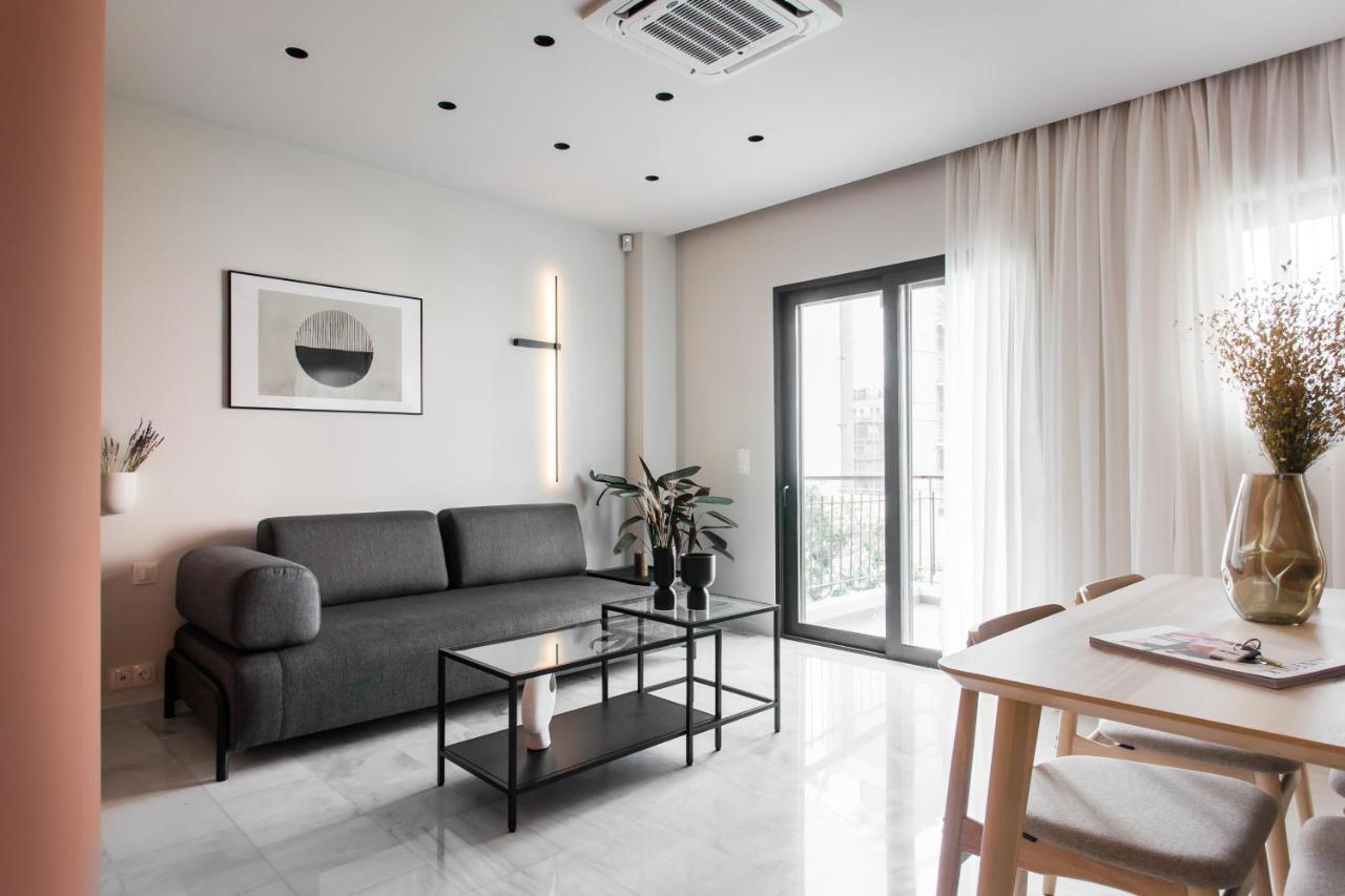 Marvelous 2Br Apartments With Balcony By Upstreet アテネ エクステリア 写真