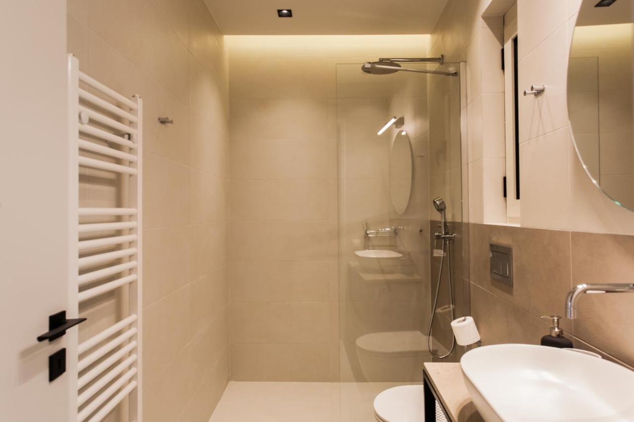 Marvelous 2Br Apartments With Balcony By Upstreet アテネ エクステリア 写真