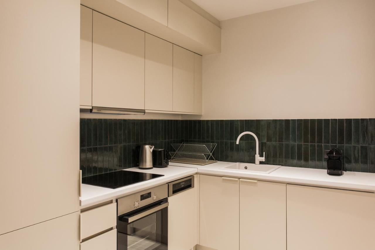 Marvelous 2Br Apartments With Balcony By Upstreet アテネ エクステリア 写真